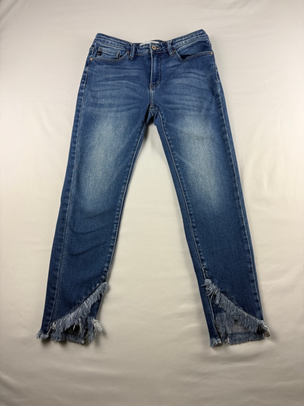 KanCan Skinny Jeans – Fringy Ankle Detail Size 28